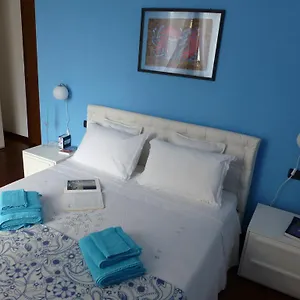 Rutilia22 , Milano Italia